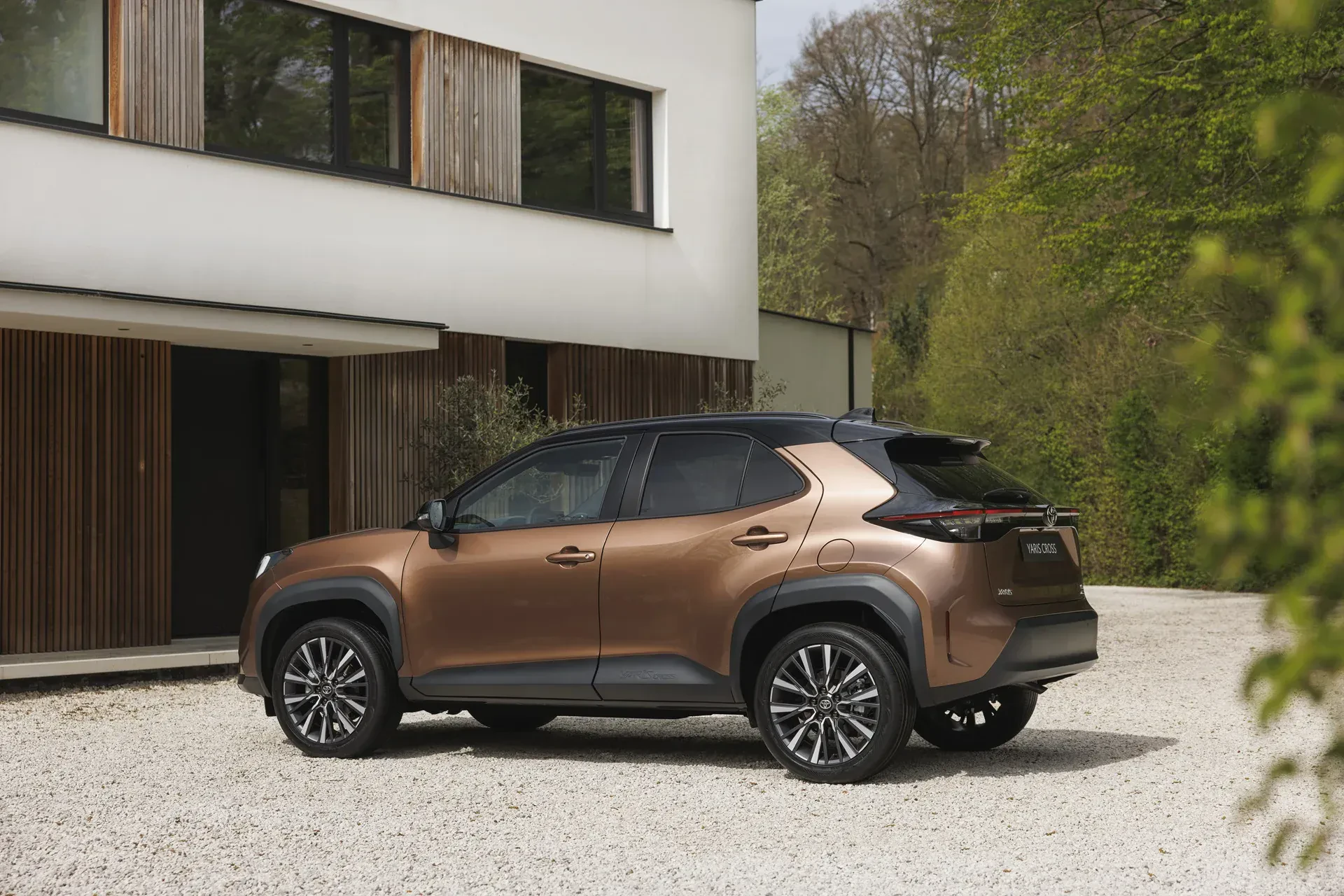Toyota Yaris Cross 2027 ma polskie ceny. Mistrzowska oferta stawia rywali pod ścianą