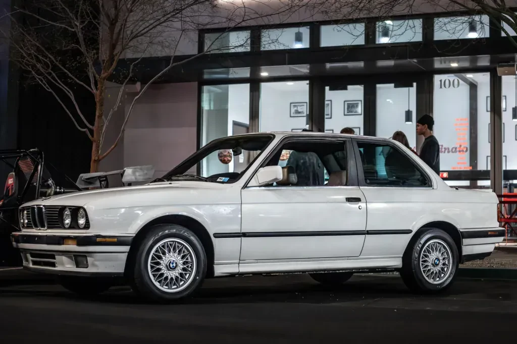 bmw-serii-3-e30
