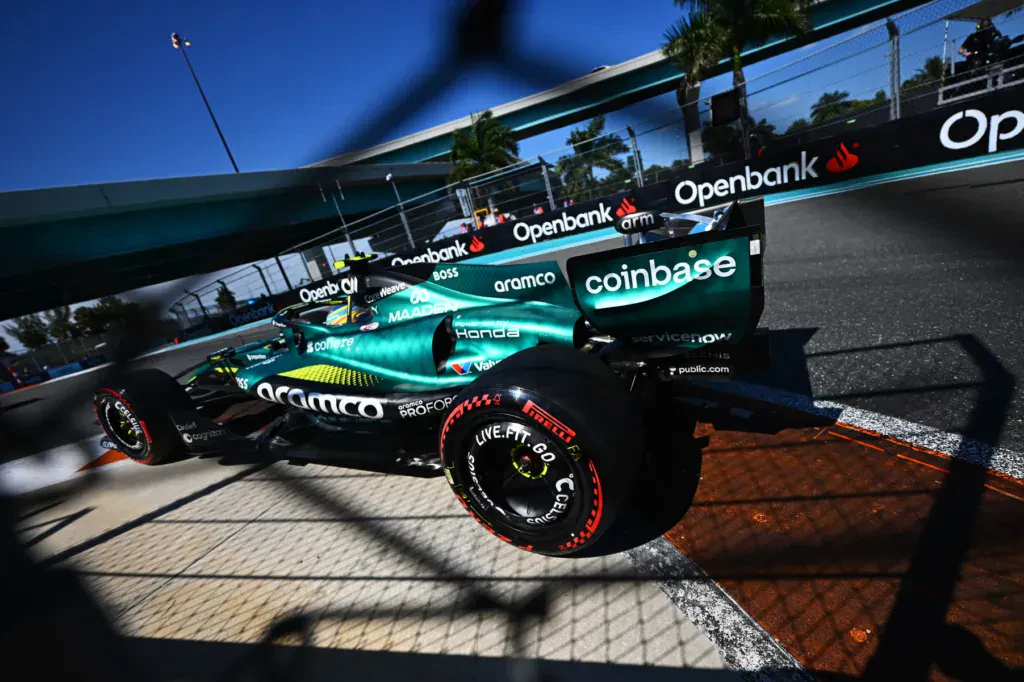 fernando-alonso-aston-martin