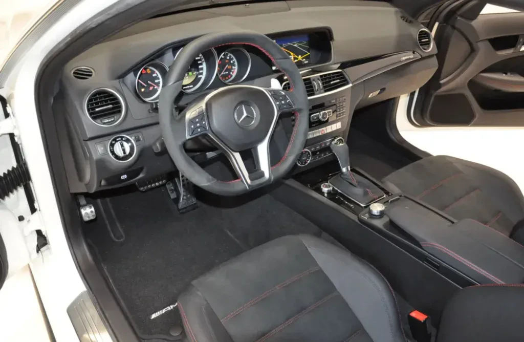 mercedes-c63-amg-v8