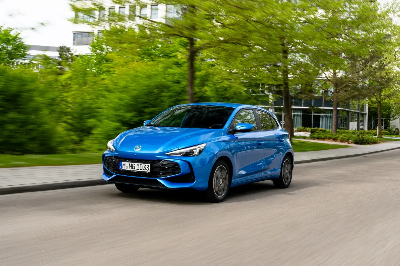 Hybrydowe jak Toyota Yaris MG3 Hybrid+w wersji Exclusive Como Blue
