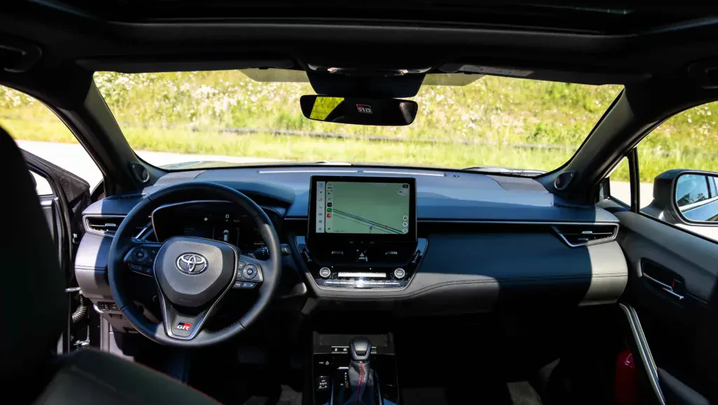 toyota-corolla-cross-gr-sport