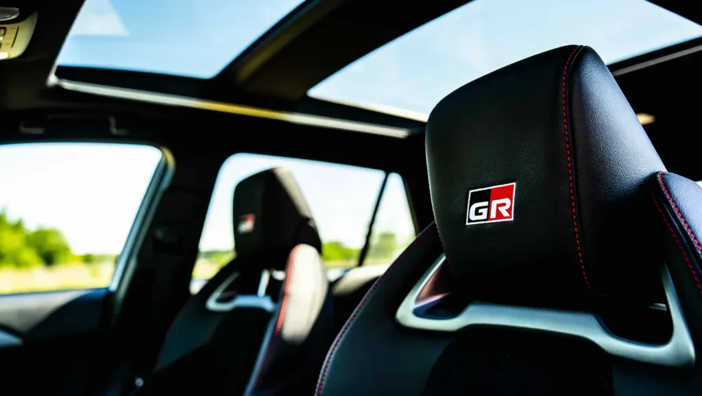 toyota-corolla-cross-gr-sport