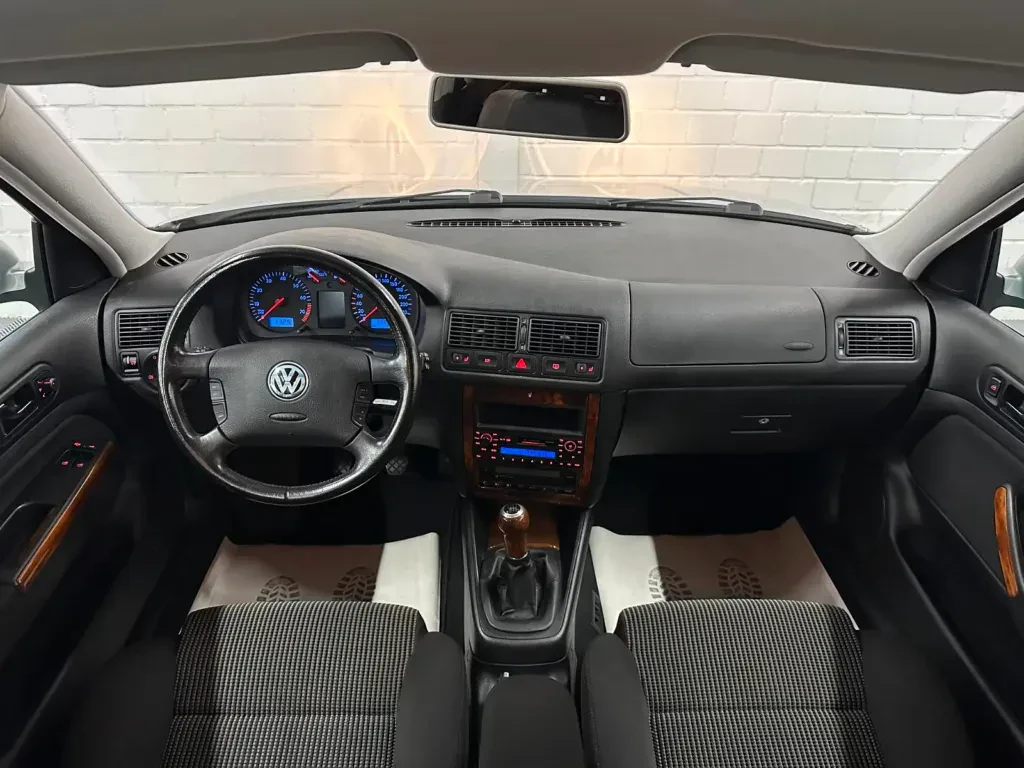 volkswagen-golf-v6