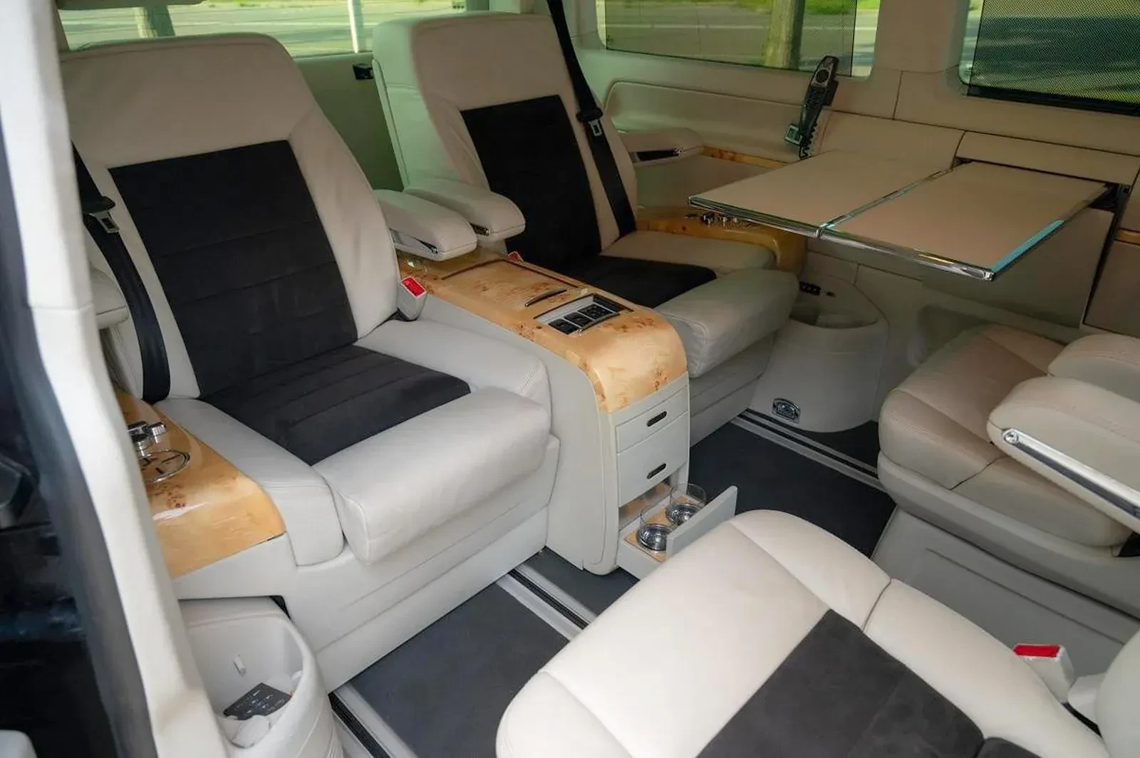 Najbardziej luksusowy Volkswagen? Phaeton wygląda przy nim jak bieda edition