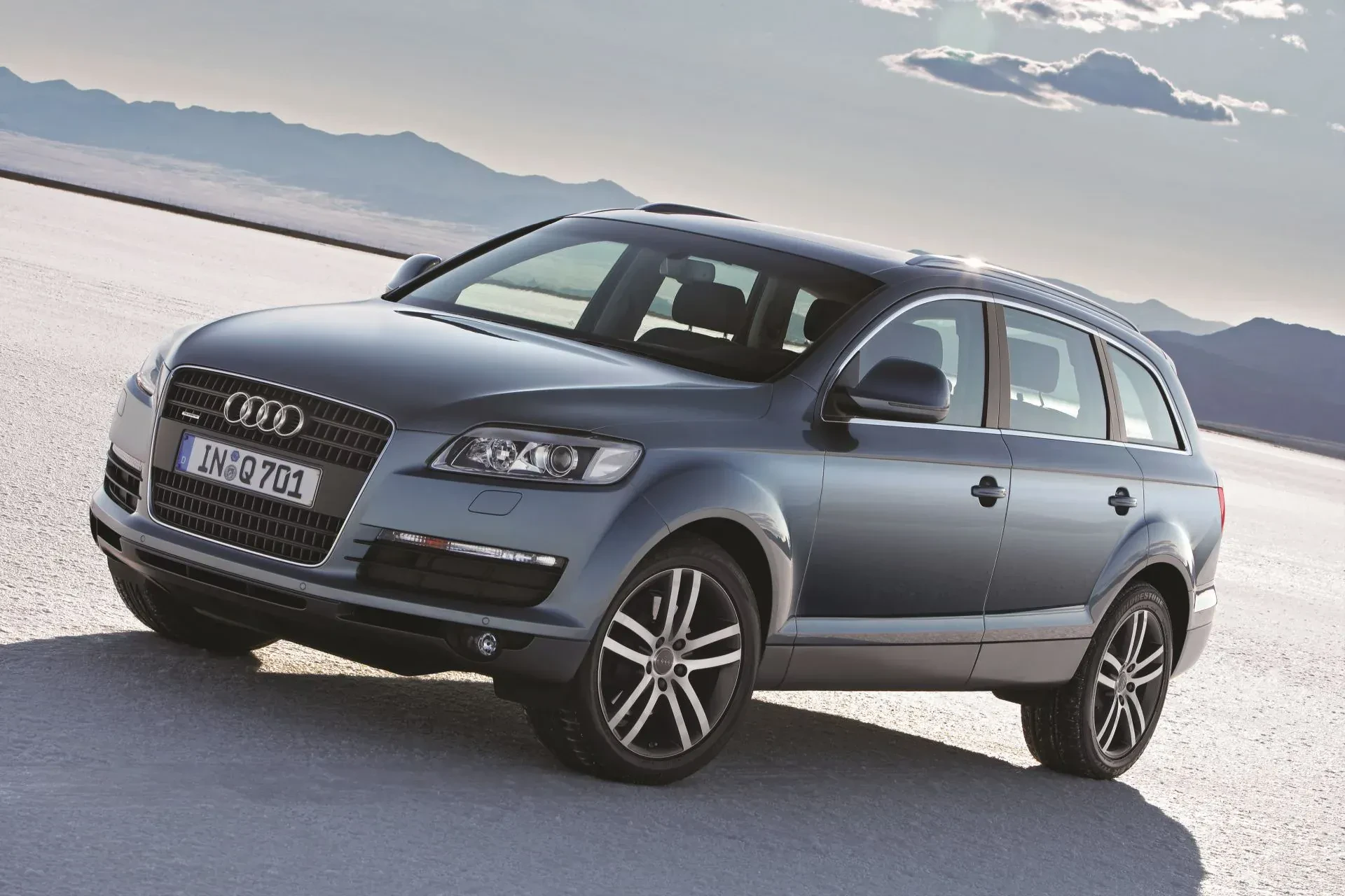 Audi Q7 SUV premium luksus opinie oceny zalety wady cena ceny otomoto używany pierwsza generacja quattro benzyna diesel