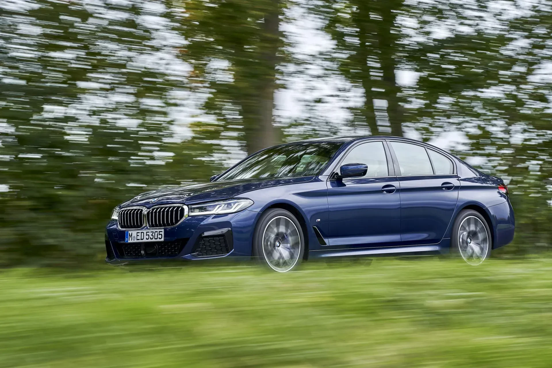 BMW Serii 5 silnik benzyna diesel cena ceny opinie oceny zalety wady grill otomoto