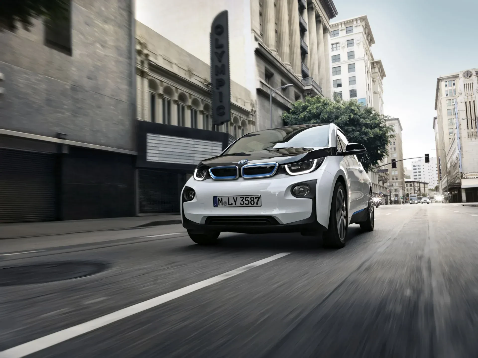 Elektryczne BMW niesamowicie potaniało. Ekologiczny hatchback zachęca nie tylko ceną