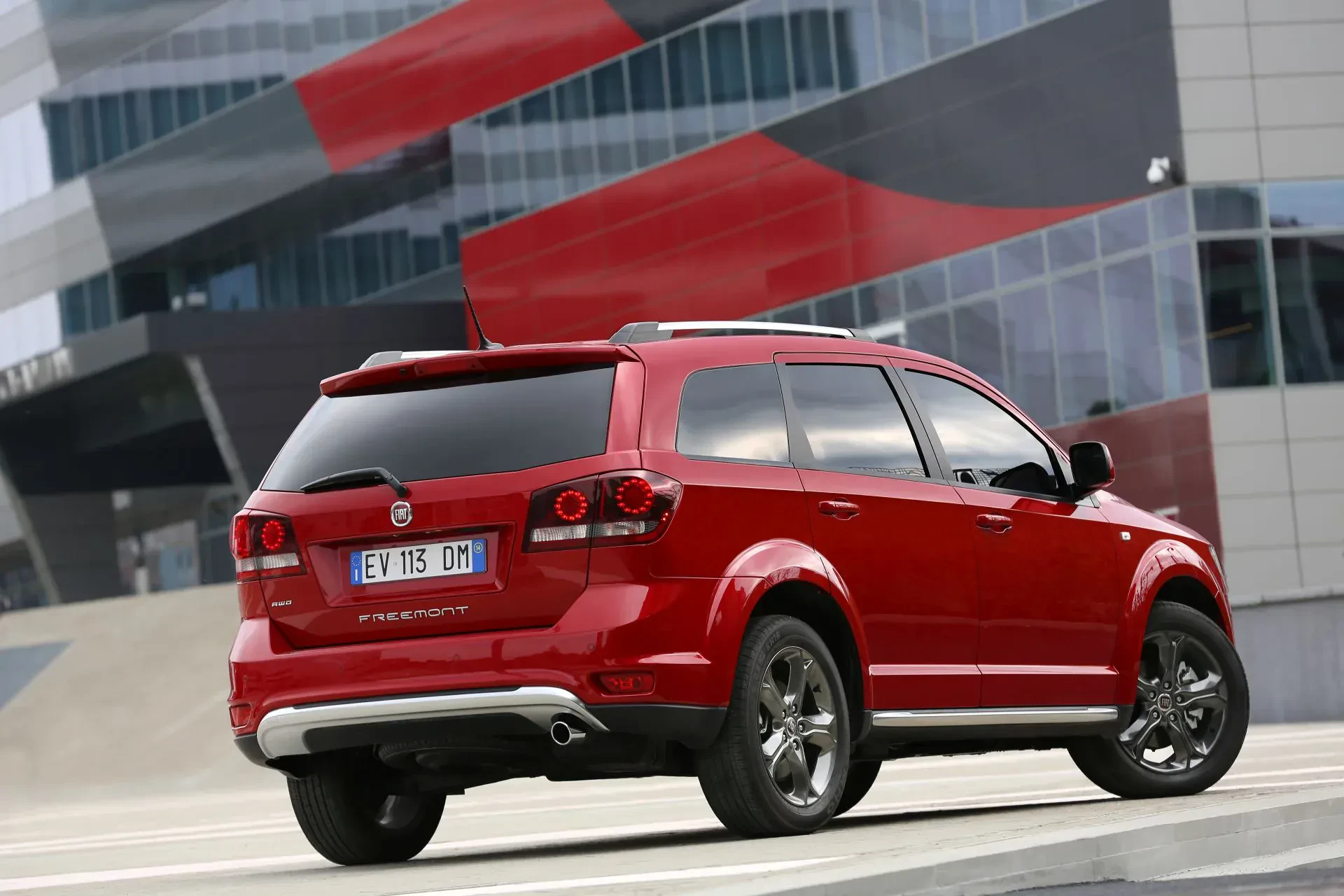 Fiat Freemont SUV Dodge Journey silnik benzyna diesel cena ceny opinie oceny zalety wady otomoto używany tanio