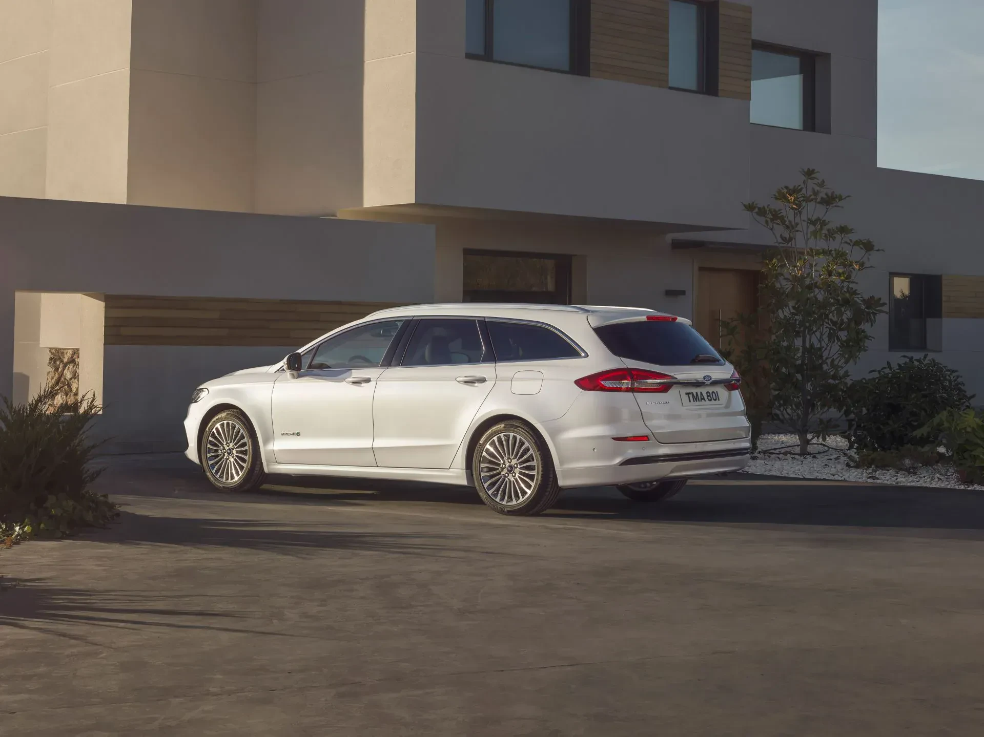 Ford Mondeo silnik benzyna hybryda diesel cena ceny opinie oceny zalety wady otomoto