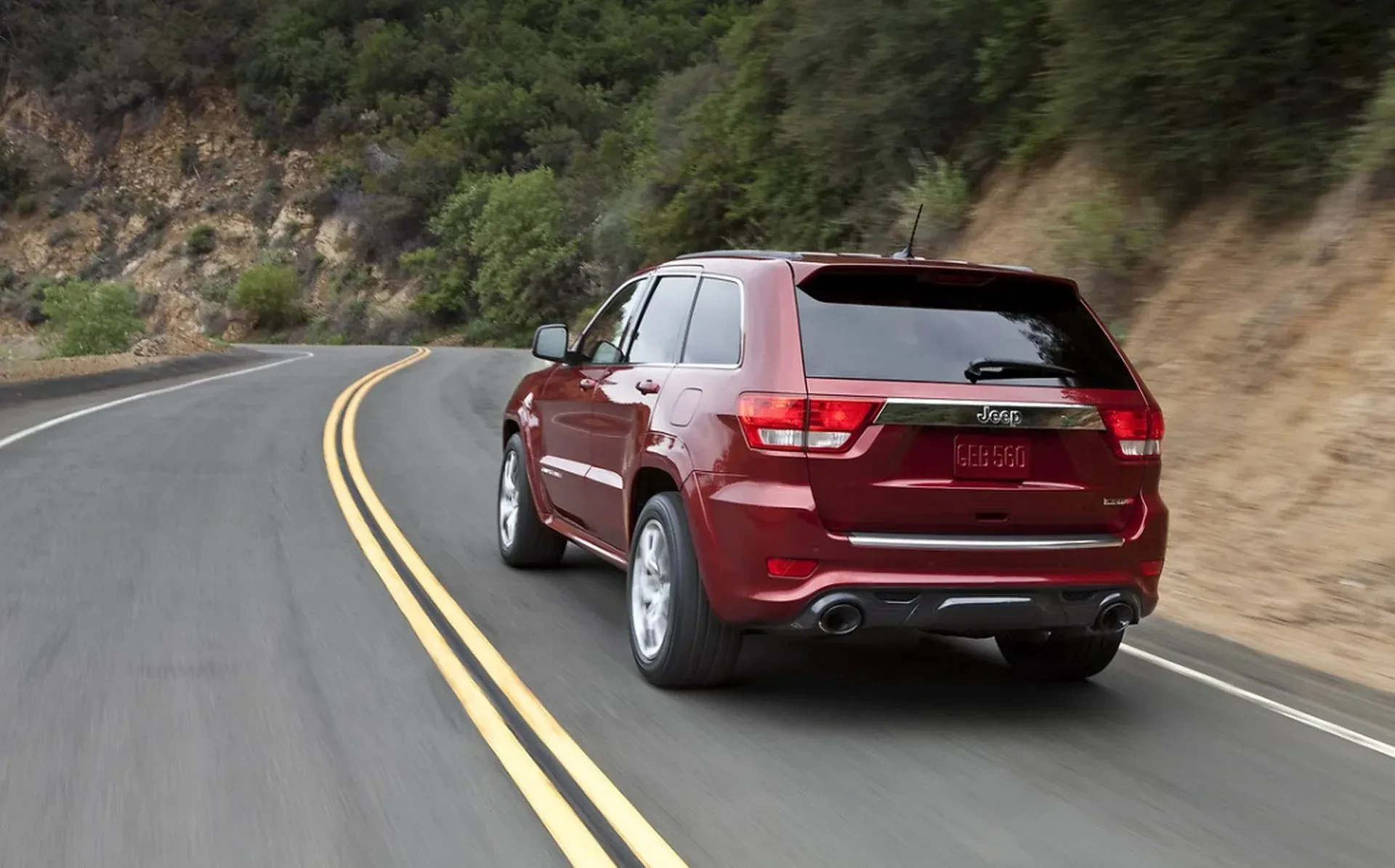 Jeep Grand Cherokee SUV silnik benzyna diesel V6 V8 Hemi moc opinie oceny zalety wady cena ceny używany otomoto