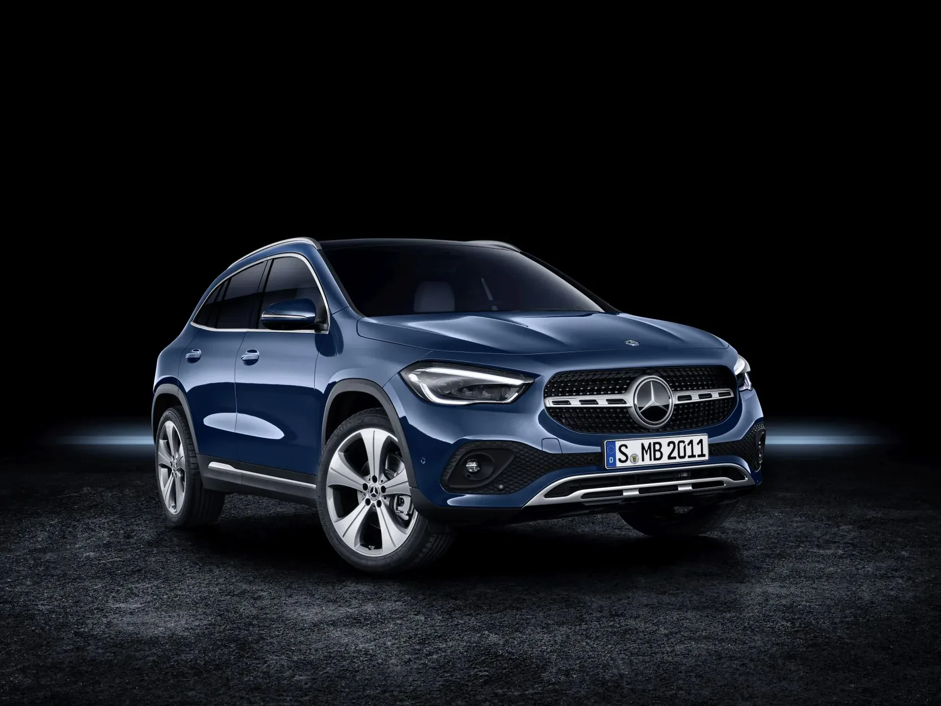 Crossover marki Mercedes łączy świetne osiągi i jakość premium. Cena jest zaskakująco niewielka