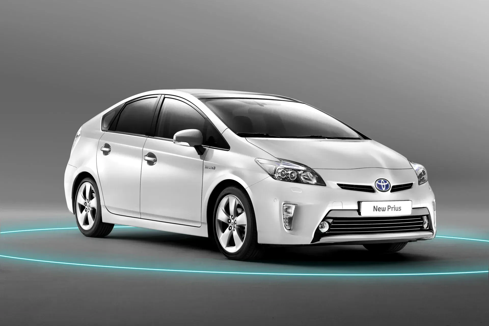Toyota Prius silnik benzyna hybryda spalanie wytrzymałość cena ceny opinie oceny zalety wady otomoto używany tanio