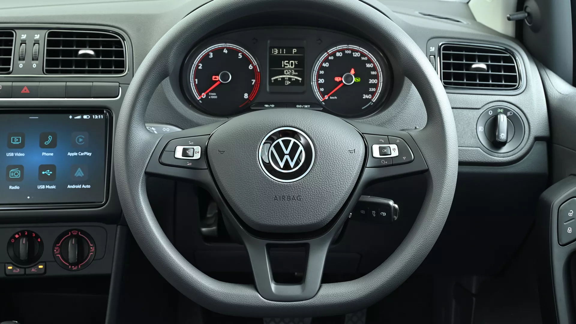 Ten prosty Volkswagen jest tak tani i pancerny, iż gdyby zakończono tu sprzedaż, to wybuchłyby zamieszki. Robi coraz większą furorę