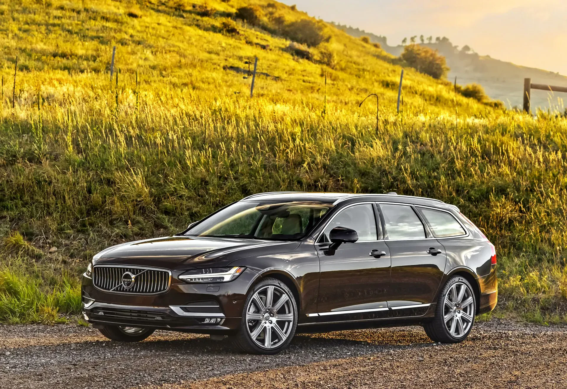 Volvo V90 kombi luksus rodzinne opinie oceny zalety wady otomoto używany cena ceny silnik benzyna diesel hybryda