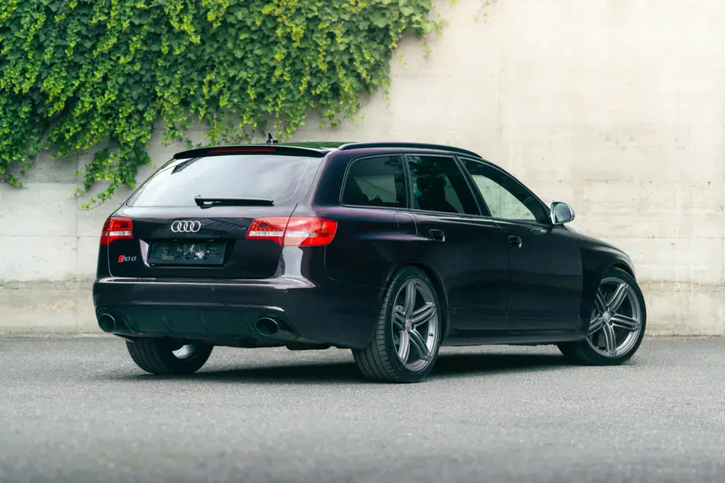audi-rs6-avant-kombi-v10