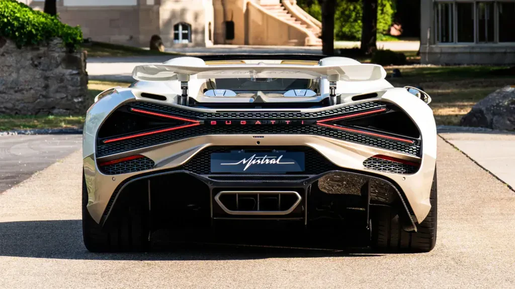 bugatti-mistral-silnik-w16