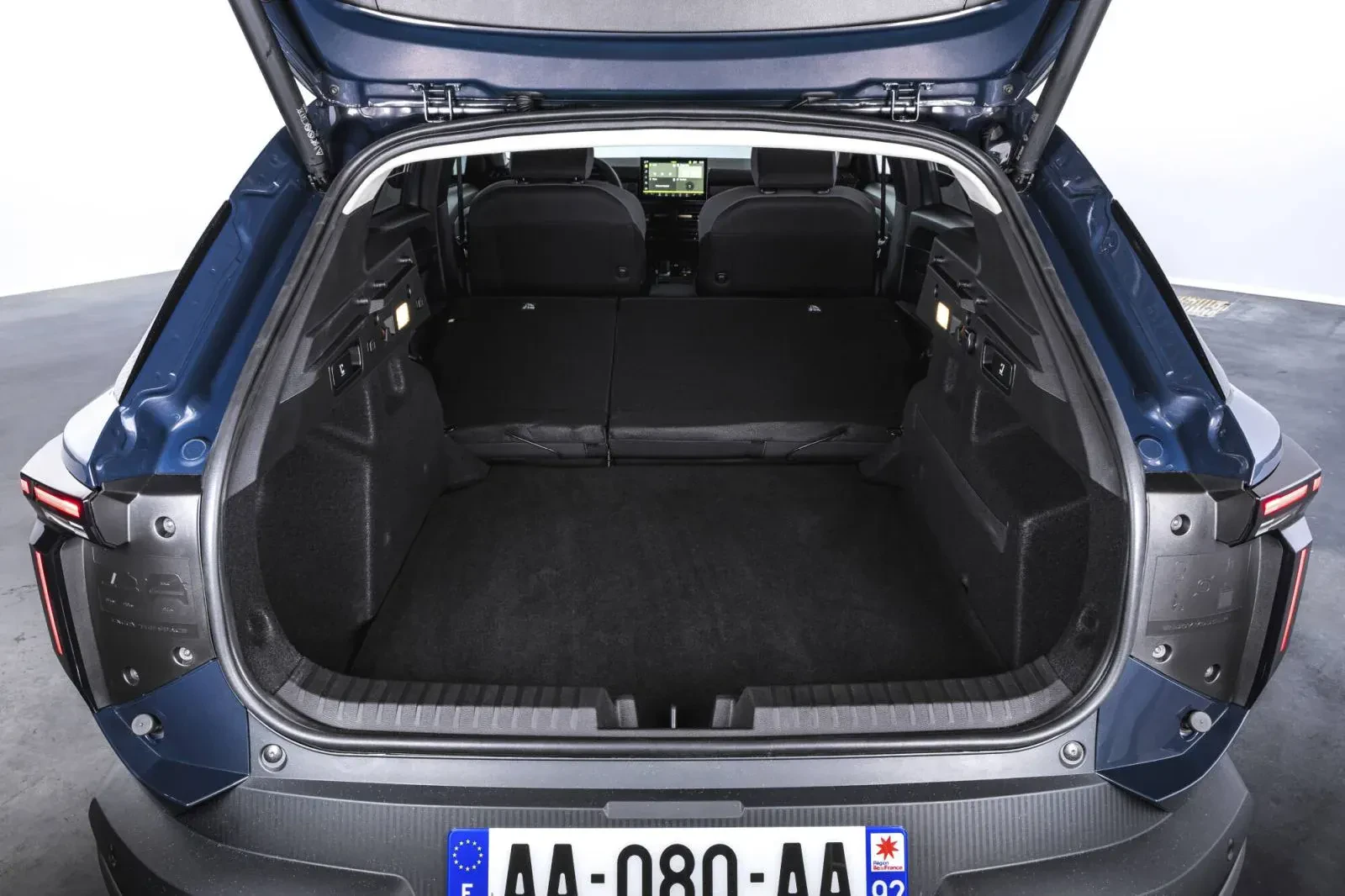 dacia-striker-2026