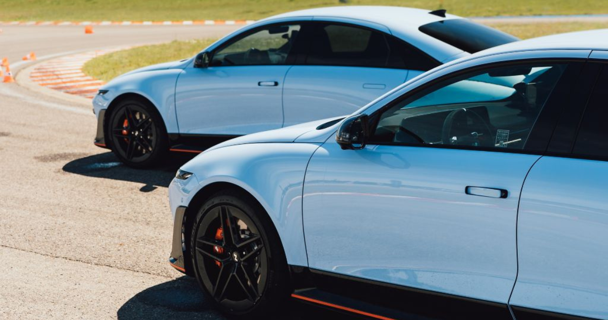 Jeździłem 650-konnym Hyundaiem na torze wyścigowym. To rasowy, sportowy sedan