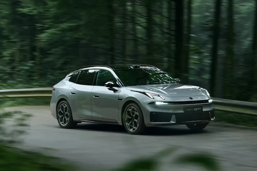 lynk&co-07-kombi-bmw