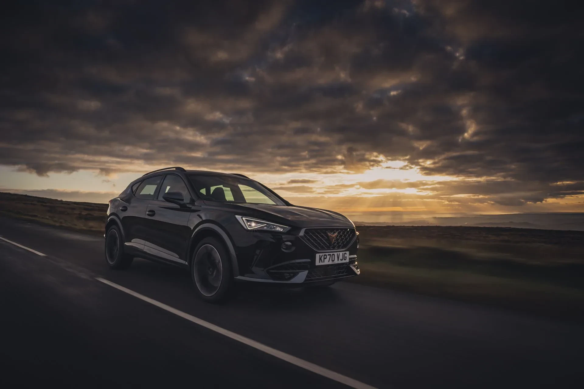 Hitowa Cupra Formentor jest dziś wyraźnie tańsza. Hiszpański SUV przez cały czas ma ogromne grono fanów