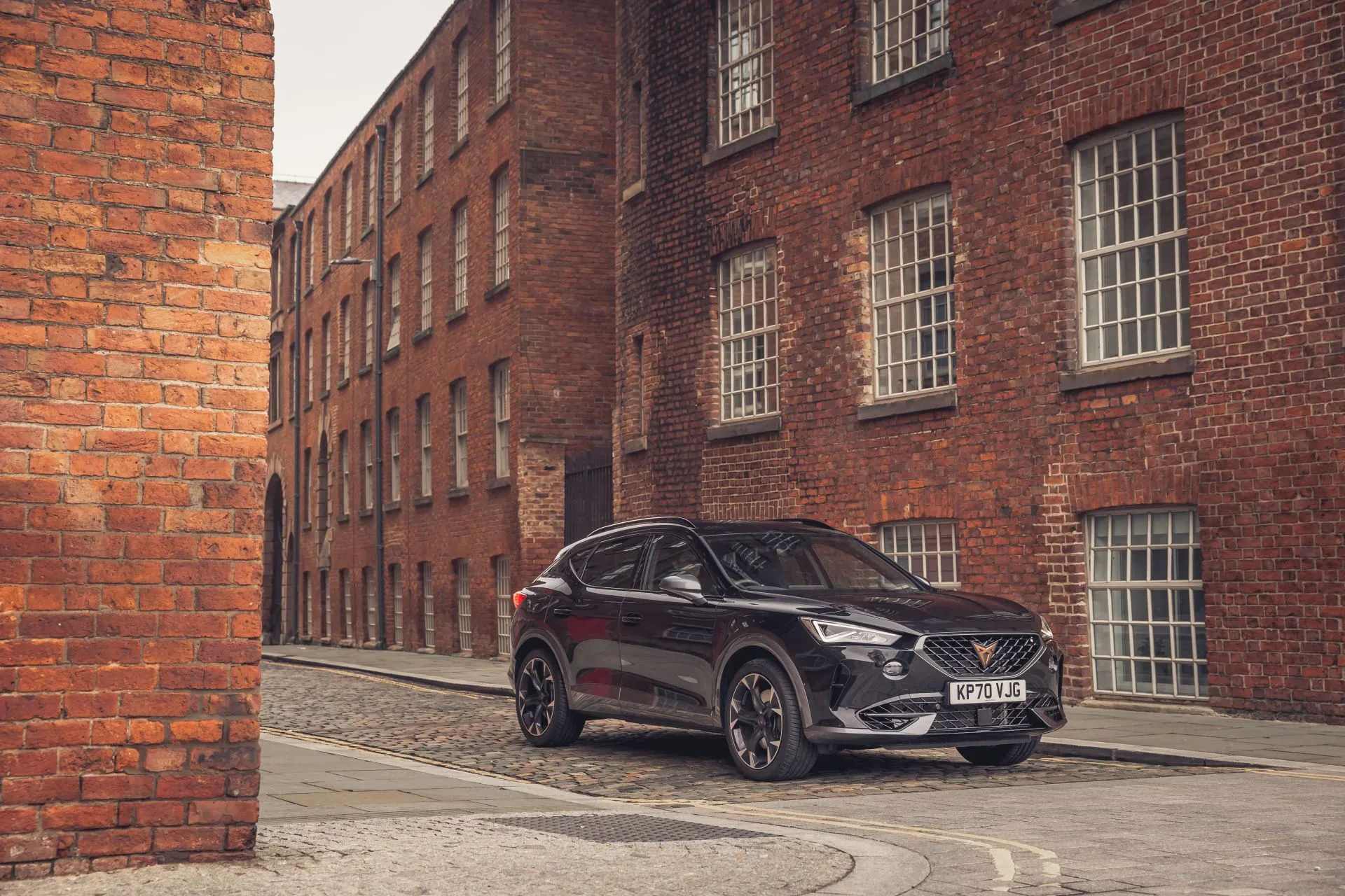 Cupra Formentor SUV silnik benzyna diesel moc osiagi napęd cena ceny otomoto używany nowy opinie oceny zalety wady