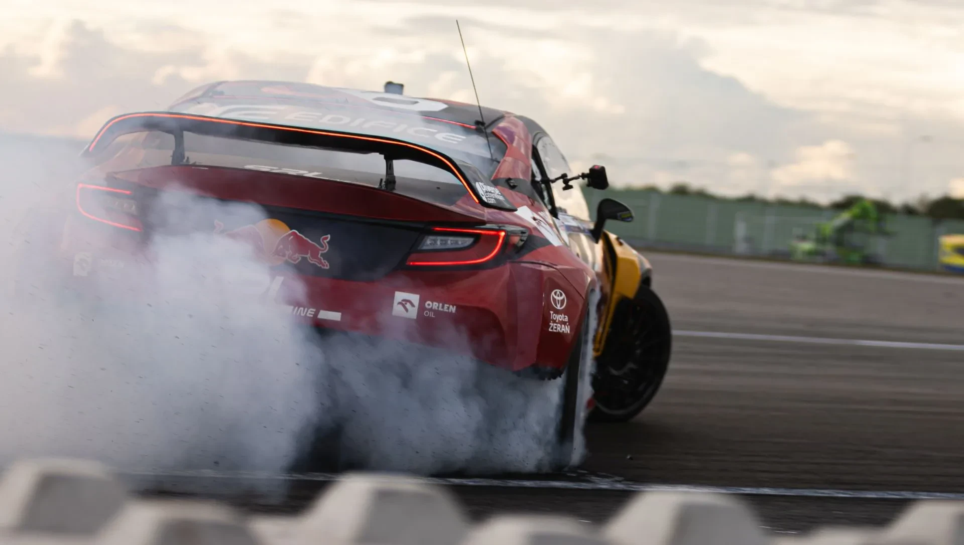 Wielkie emocje na Autodromie Jastrząb. Przygoński, Gryllis, Król i Kaliszewski zrobili show w DMP