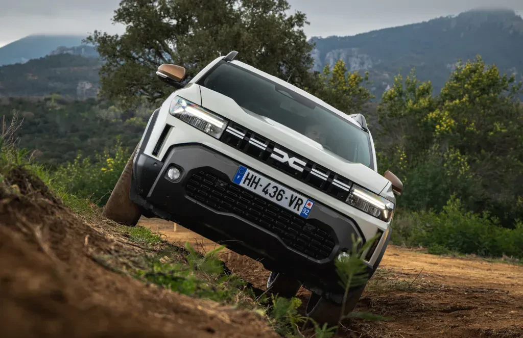 Dacia walnęła rabatami z trzyfuntowej armaty i szał na SUV-a nagle powrócił. Tutaj podważył panowanie króla segmentu