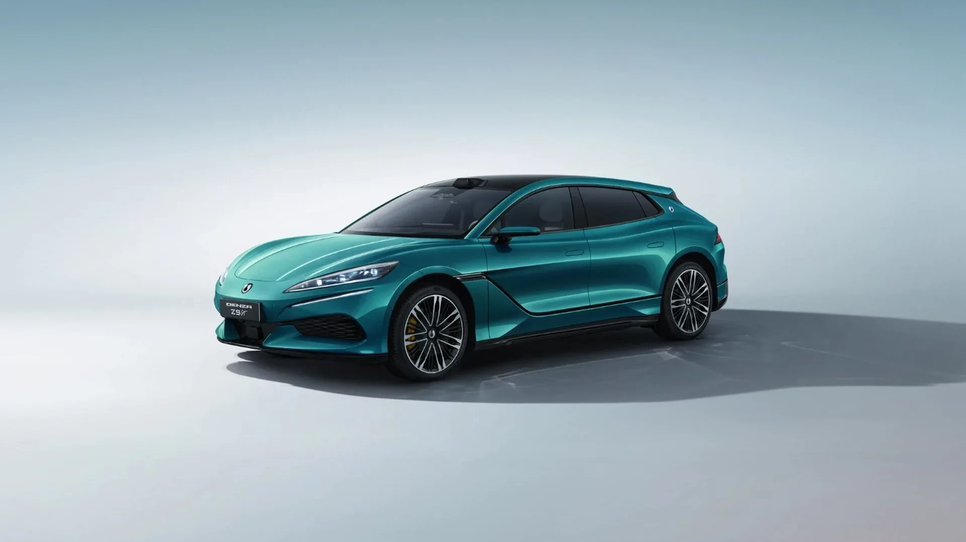 Denza Z9 GT silnik moc osiągi konie cena ceny chiny chiński chińczyk sedan shooting brake opinie oceny właściwości wyposażenie