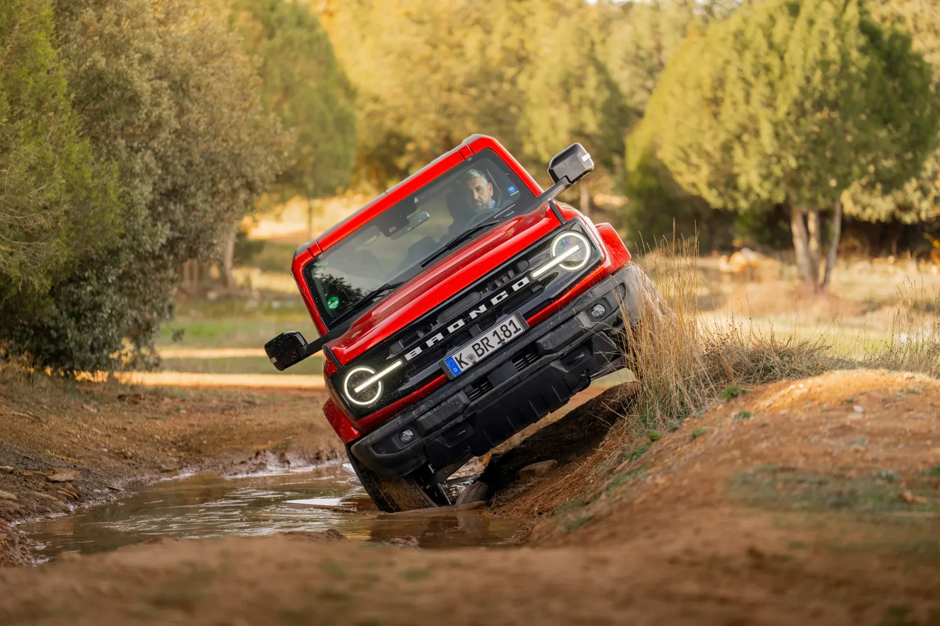 Ford Bronco SUV terenowy silnik benzyna moc osiągi napęd reduktor cena ceny nowy używany opinie oceny zalety wady otomoto