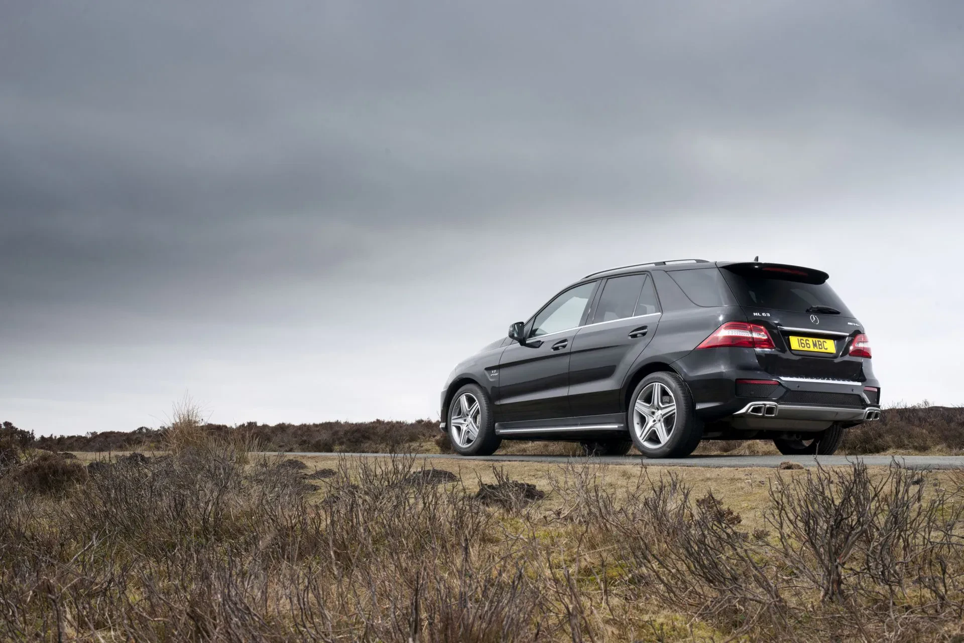 Mercedes ML SUV silnik benzyna diesel cena ceny opinie oceny zalety wady