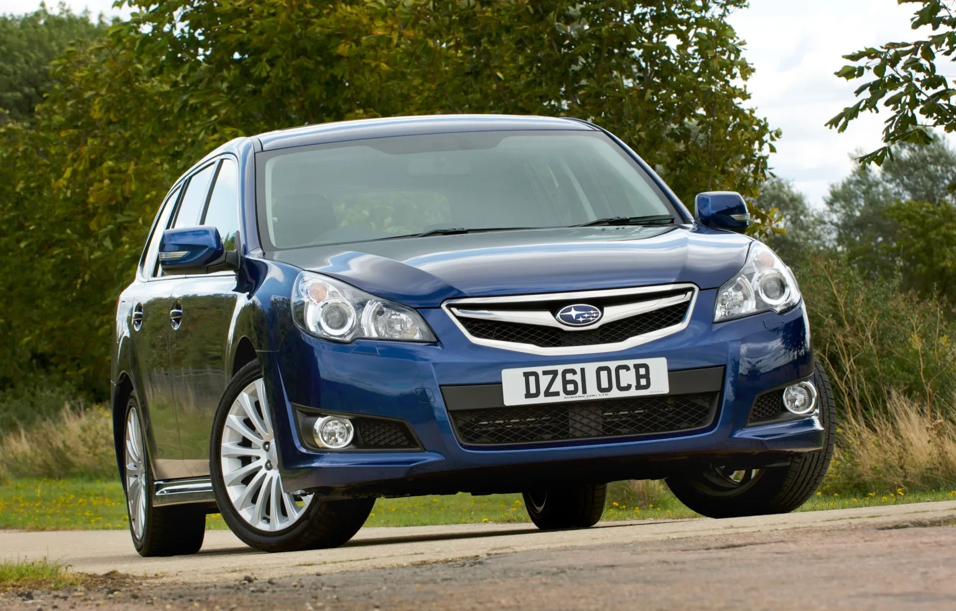 Subaru Legacy silnik napęd cena ceny otomoto osiagi oceny opinie zalety wady