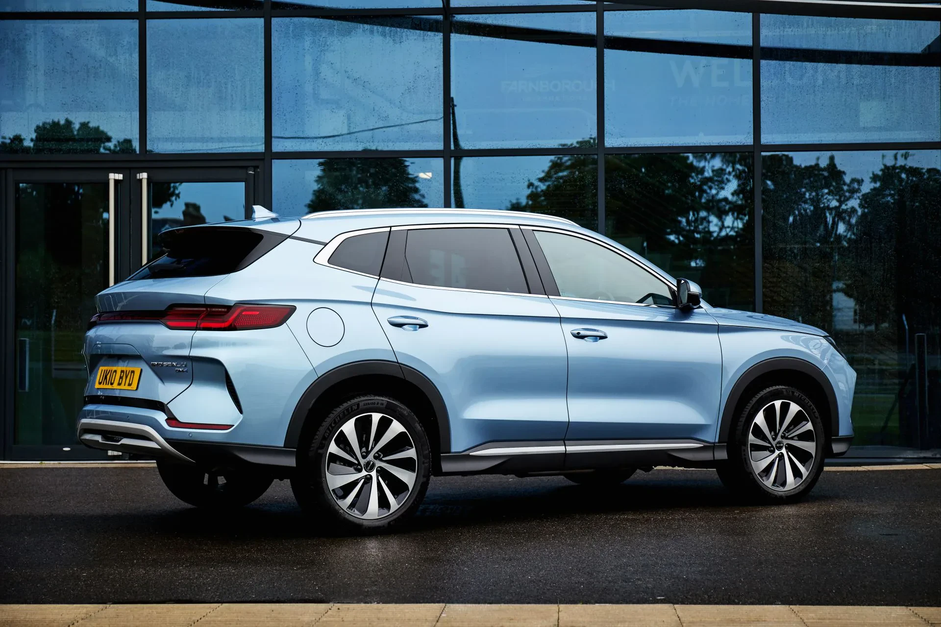 BYD Seal U silnik hybryda moc oceny opinie zalety wady cena ceny nowy używany otomoto tanio chiński SUV