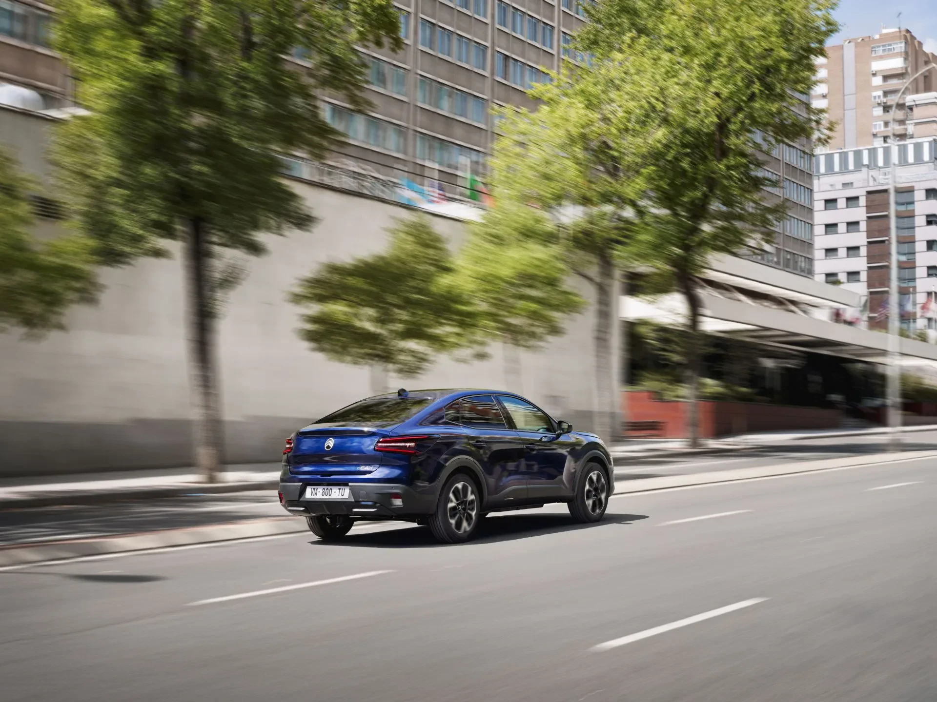 Citroen C4 X C4X SUV crossover silnik benzyna diesel elektryczny opinie oceny zalety wady cena ceny otomoto używany