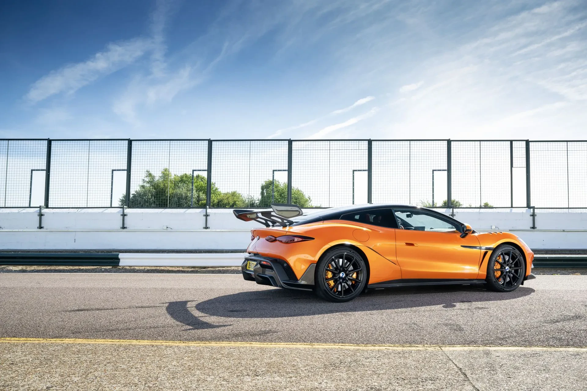 Denza Z Nurburgring Nordschleife rekord Porsche okrążenie czas wynik elektryczny chiński
