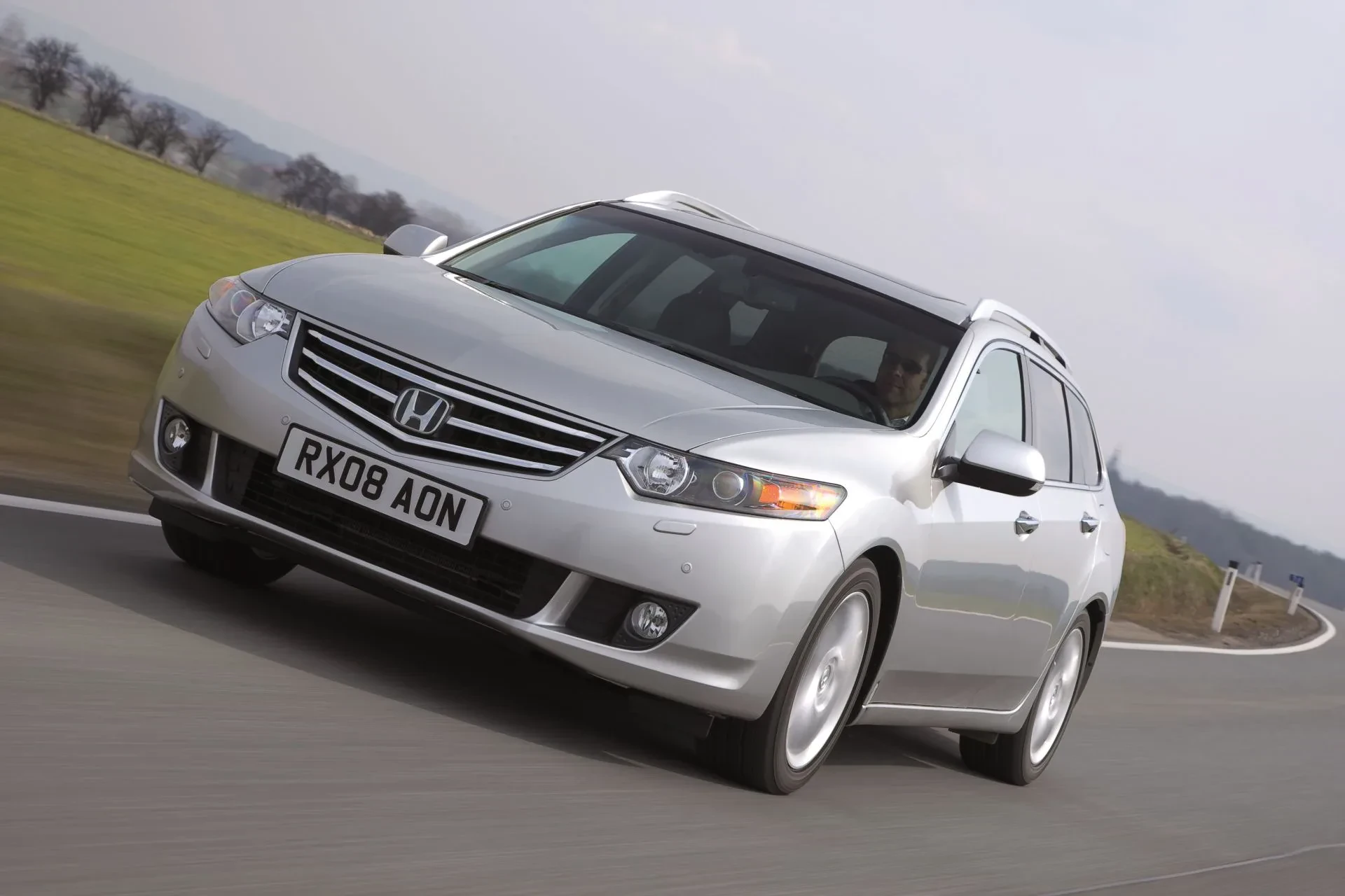 Honda Accord sedan kombi silnik benzyna diesel cena ceny opinie oceny zalety wady otomoto używany VIII ósma