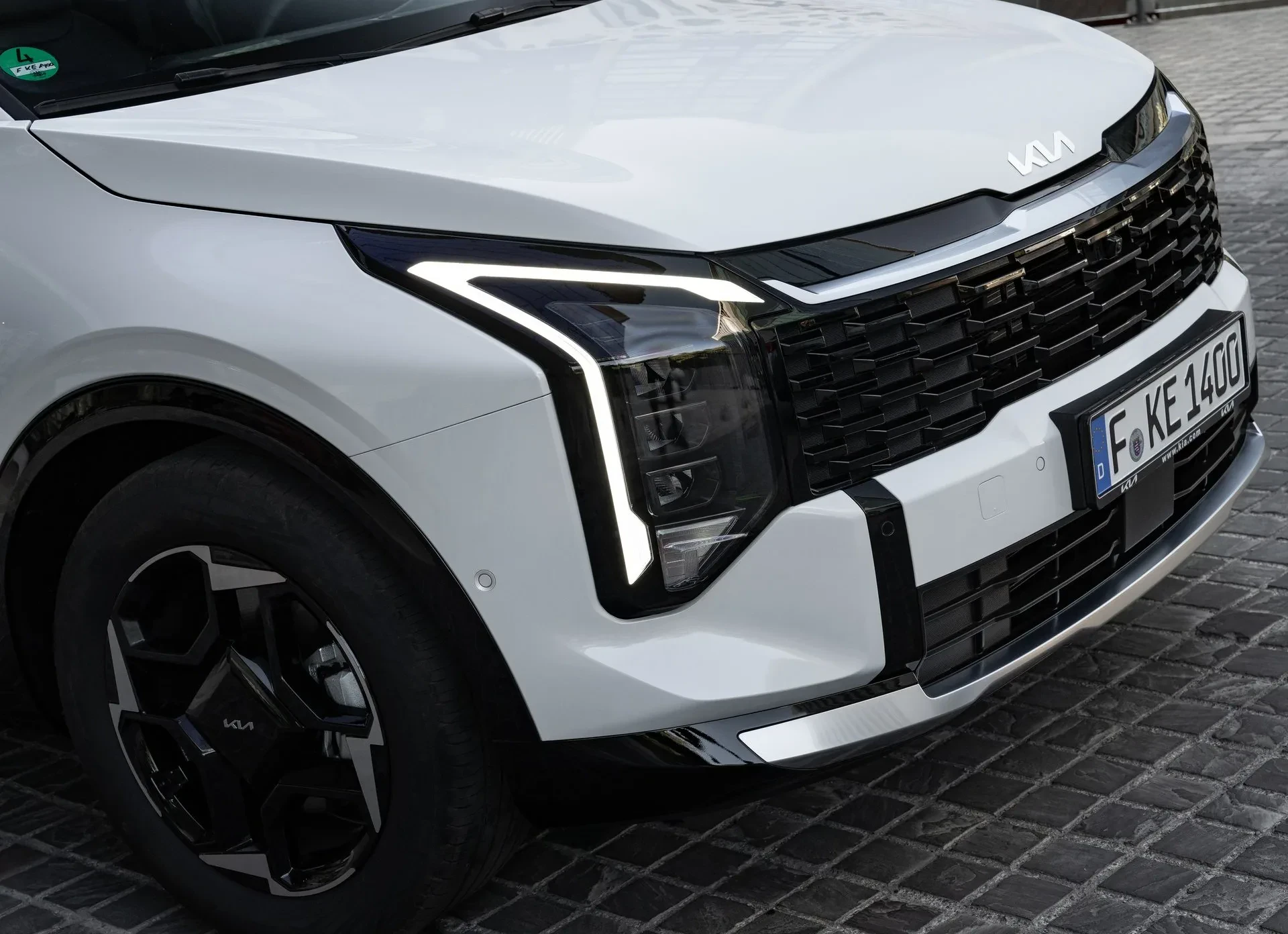 Po tego SUV-a Kia Polacy ustawiają się w kolejce jak do lady na mięsnym w emeryckie godziny szczytu. Ceny grubo krojone