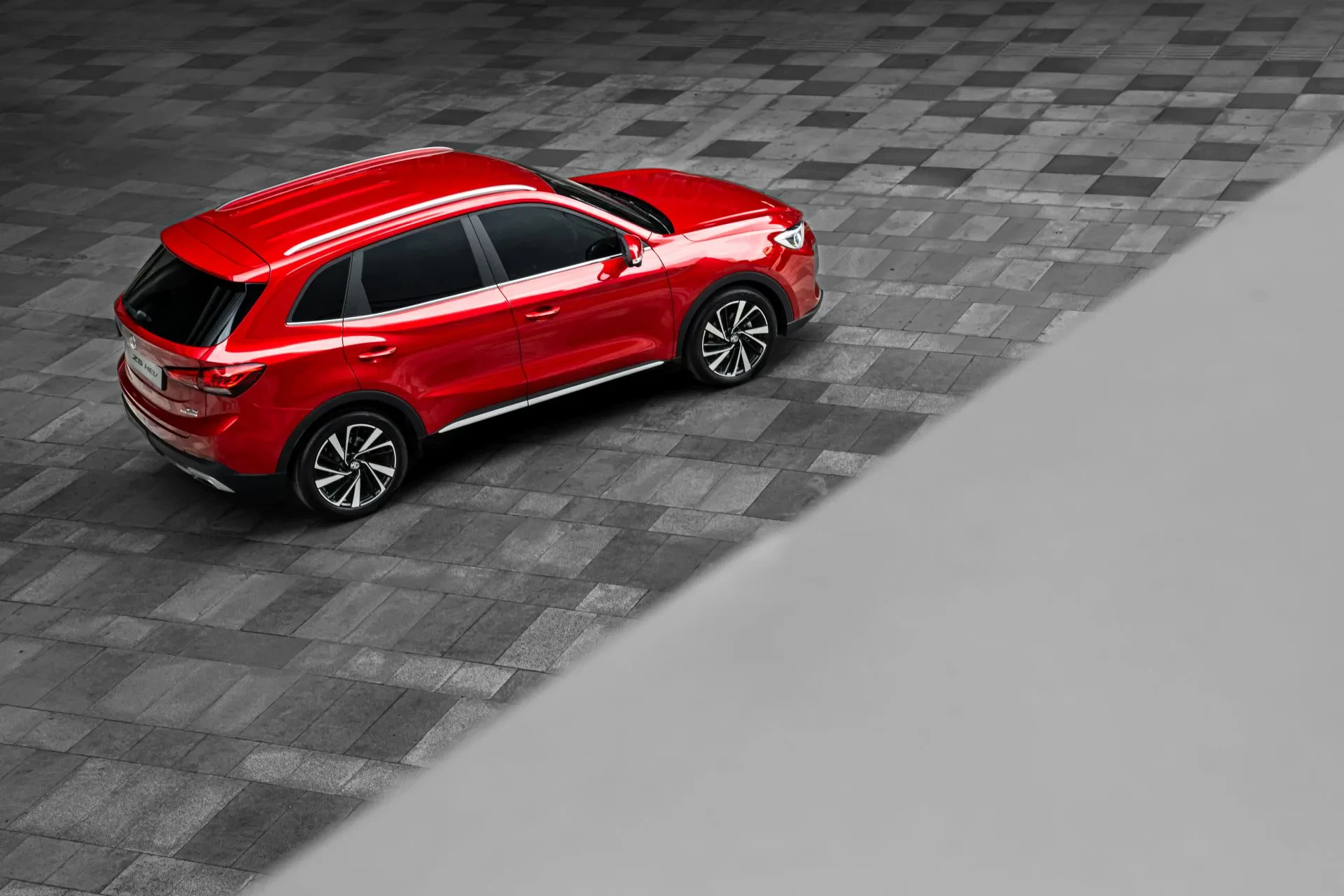 MG ZS SUV chińskie chiński auta sprzedaż wyniki