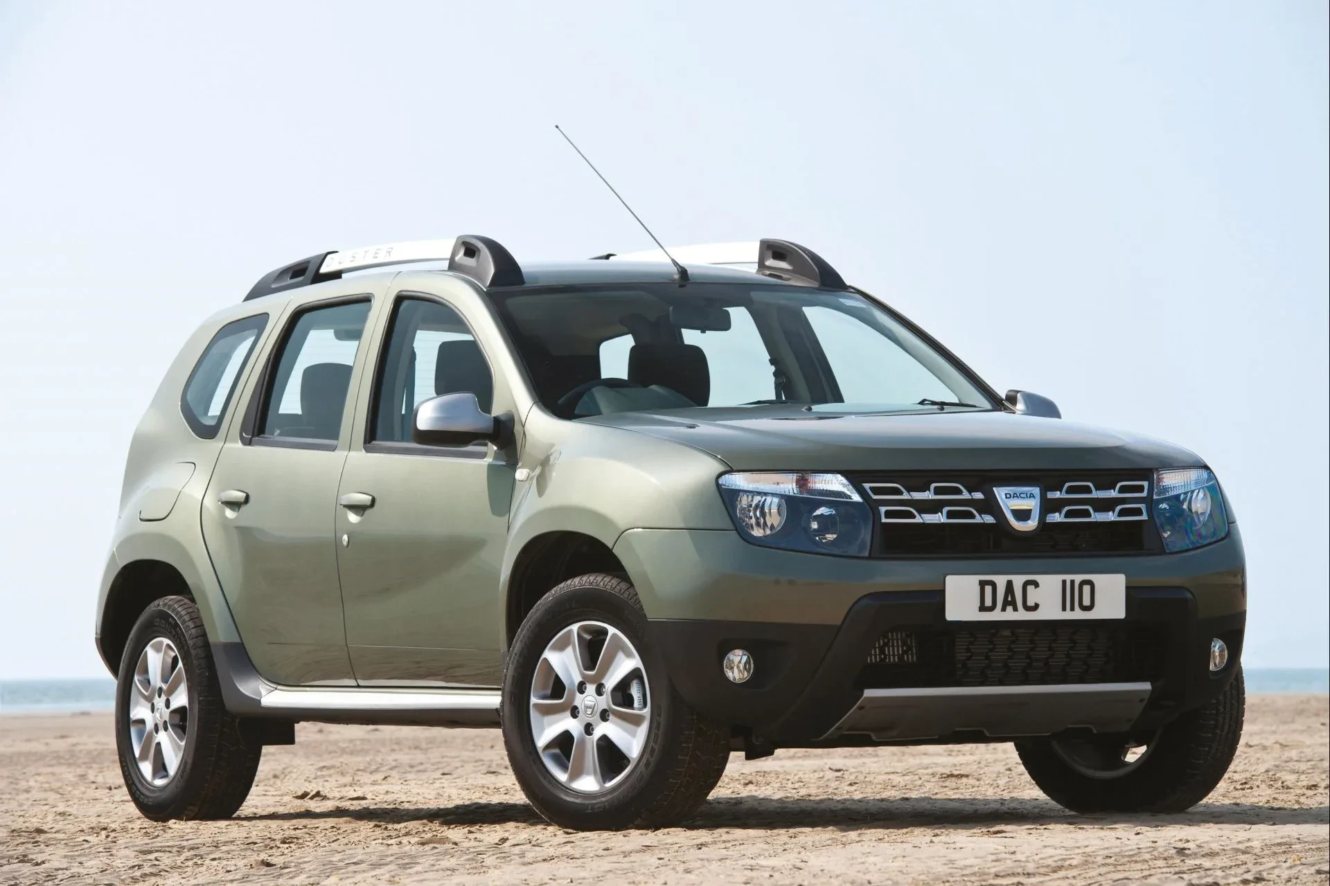 SUV Dacia Duster silnik cena spalanie ceny opinie oceny zalety wady benzyna diesel