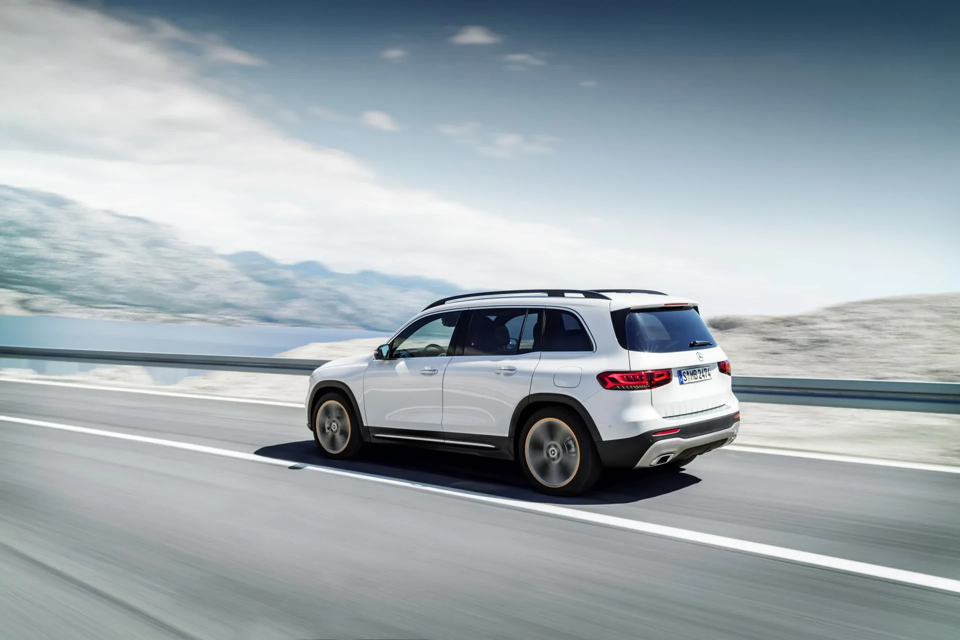 SUV Mercedes GLB silnik benzyna diesel cena ceny używany opinie oceny zalety wady otomoto tanio