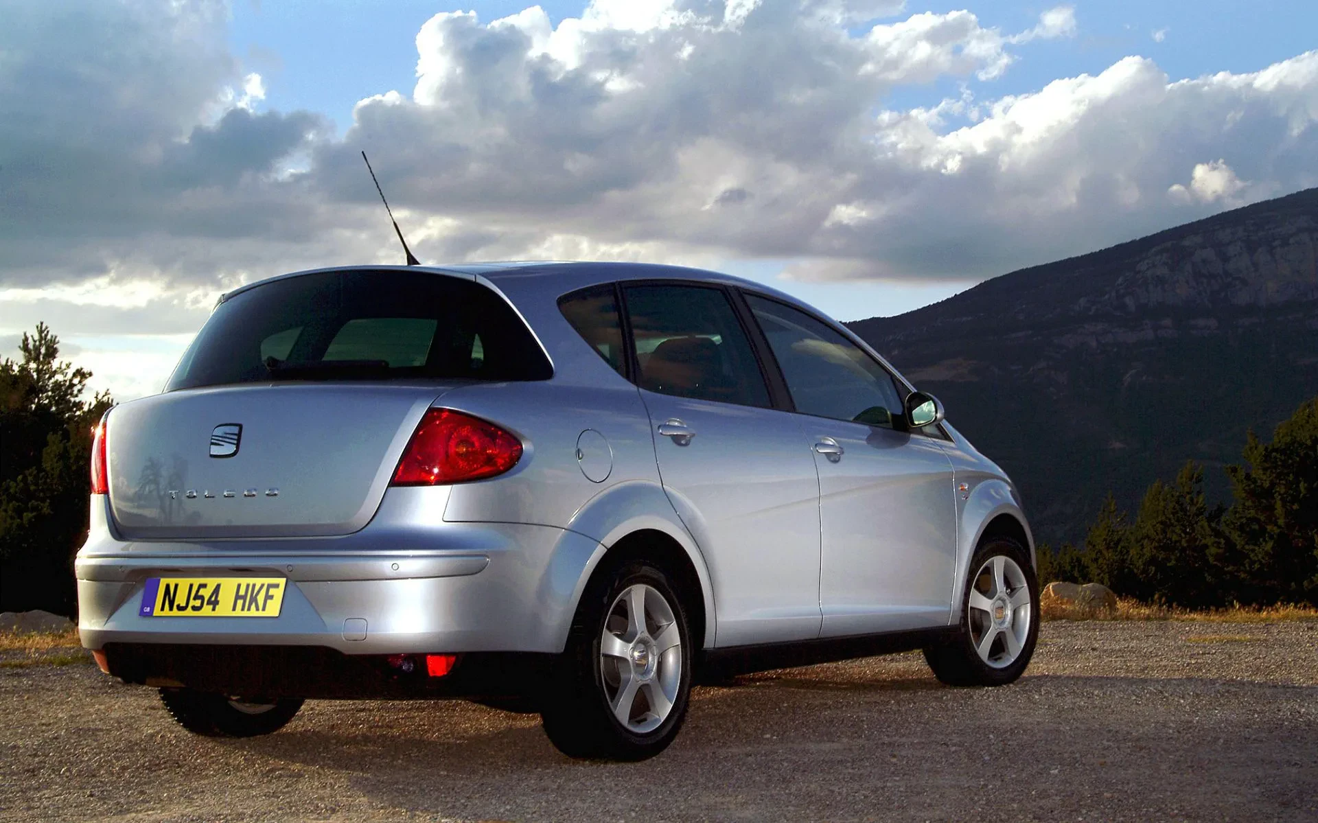 Seat Toledo silnik benzyna diesel tdi volkswagen opinie oceny zalety wady cena ceny używany otomoto