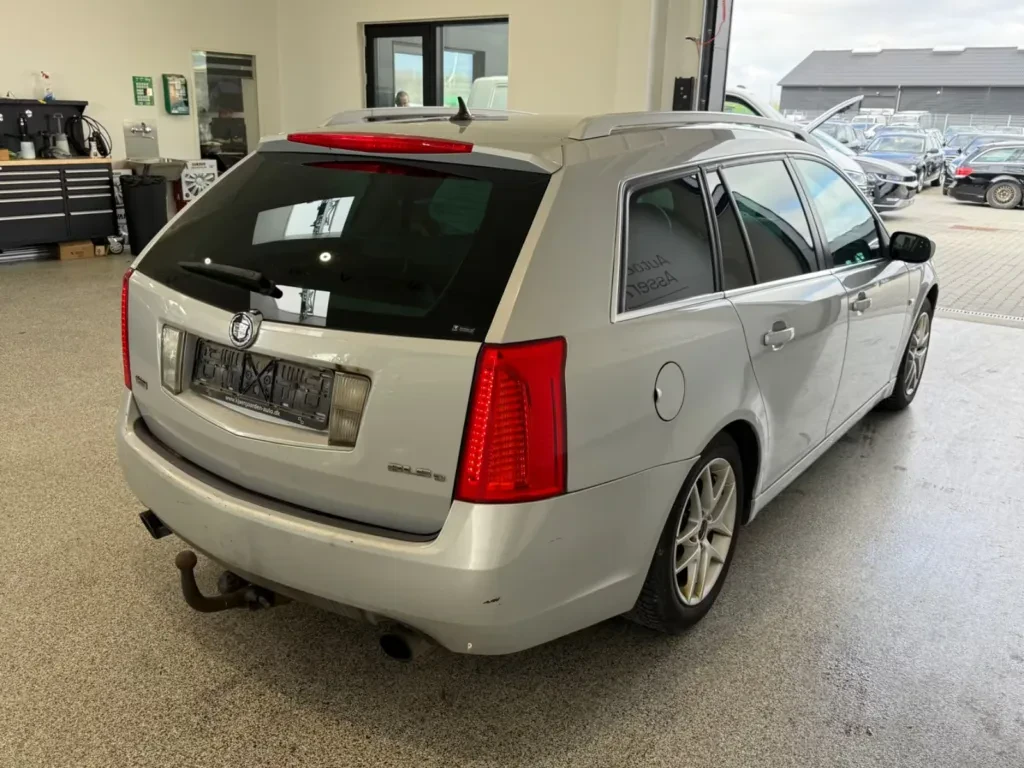 cadillac-bls-kombi