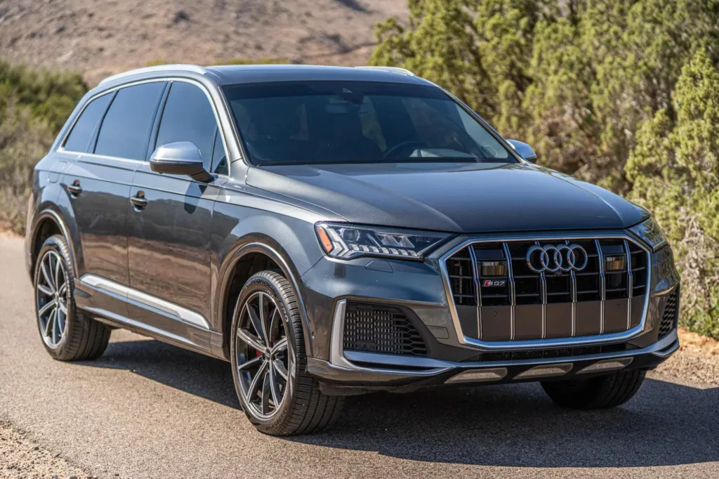flagowy-suv-audi-sq7