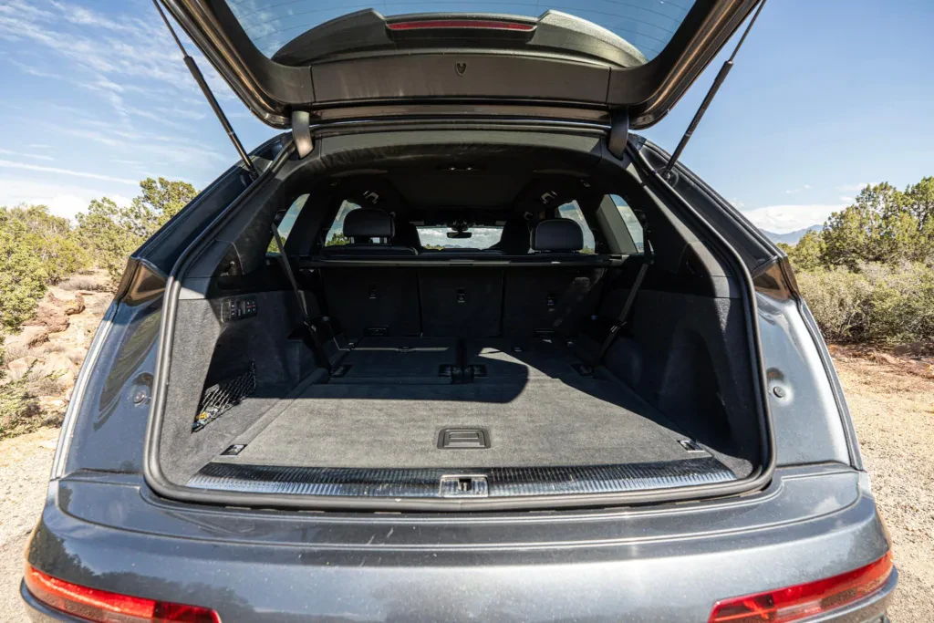 flagowy-suv-audi-sq7