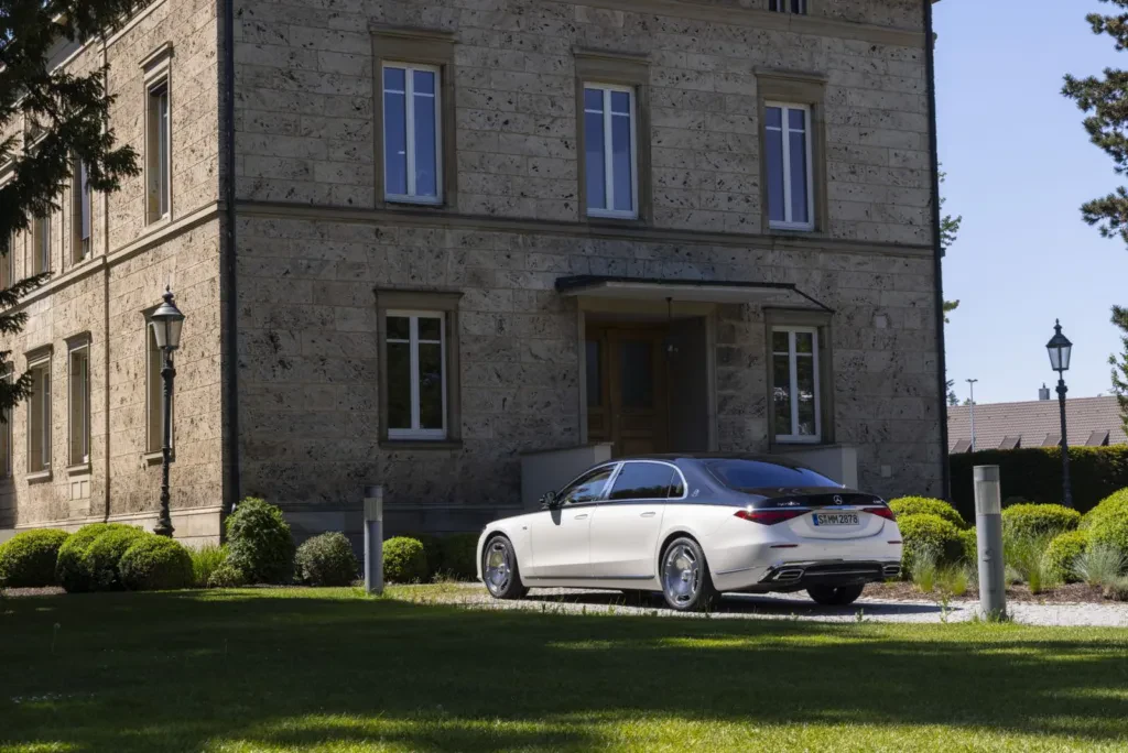 mercedes-maybach