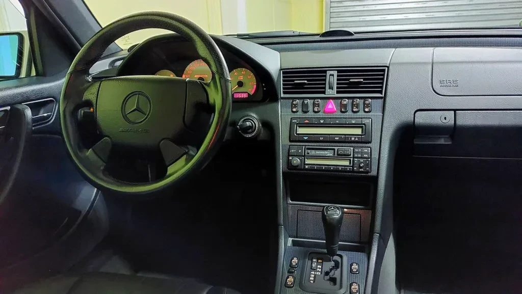 super-kombi-mercedes-c43