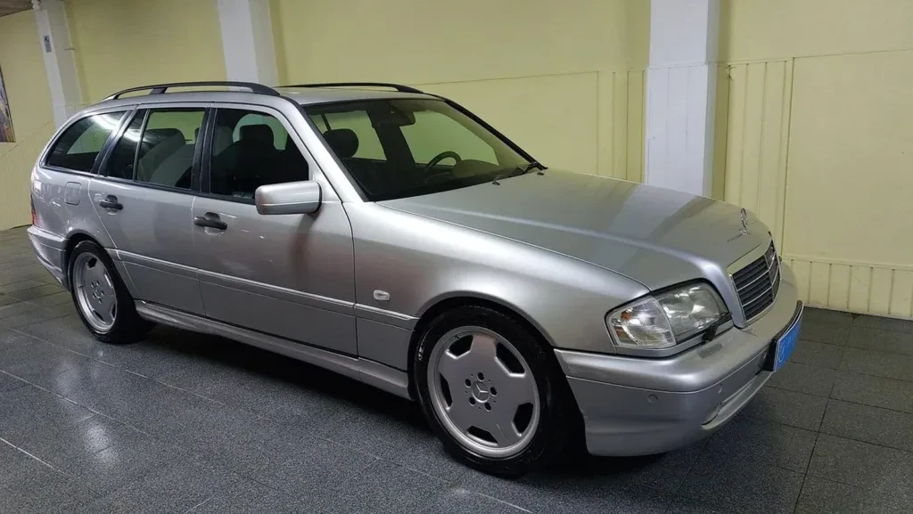 super-kombi-mercedes-c43