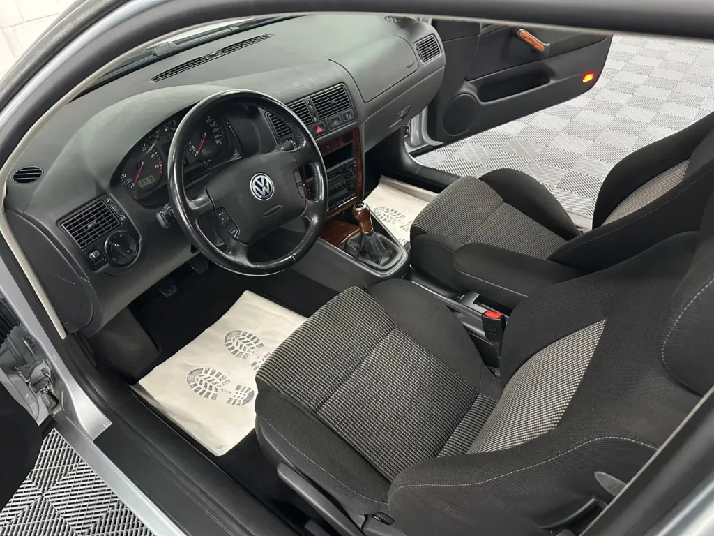 volkswagen-golf-silnik-v6