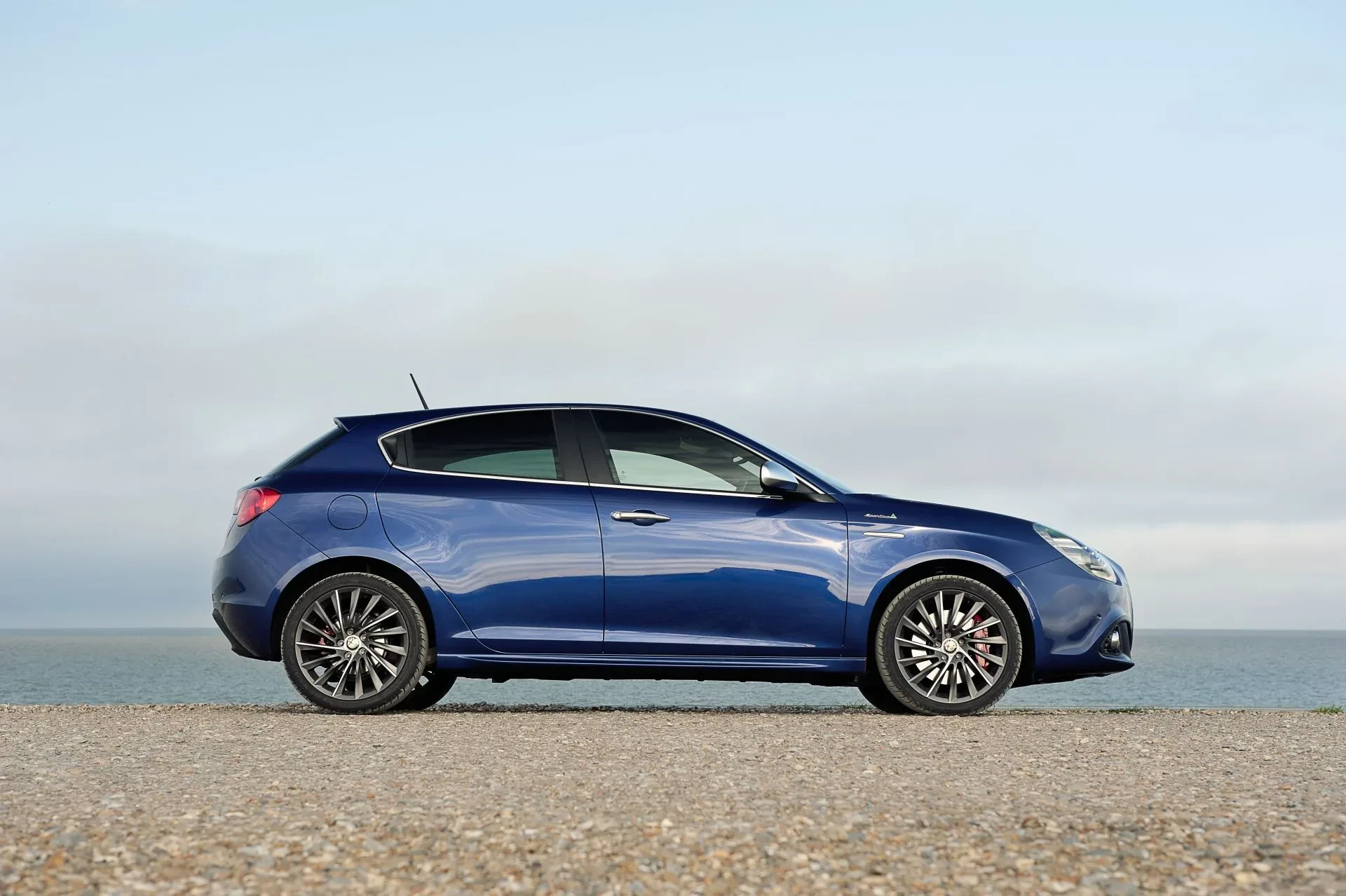 Alfa Romeo Giulietta silnik benzyna diesel moc osiągi cena ceny opinie oceny zalety wady