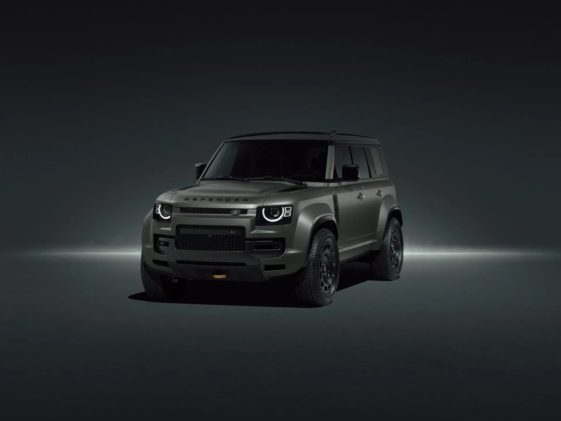 Kultowy Land Rover w zaskakującej cenie. Kapitalny SUV o terenowych adekwatnościach zachwyca